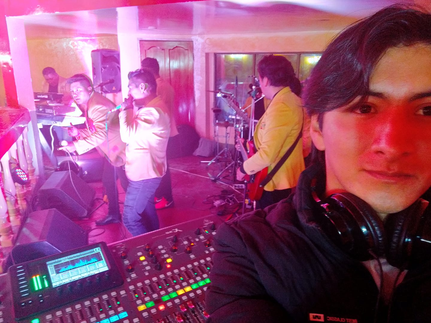 Behringer X32